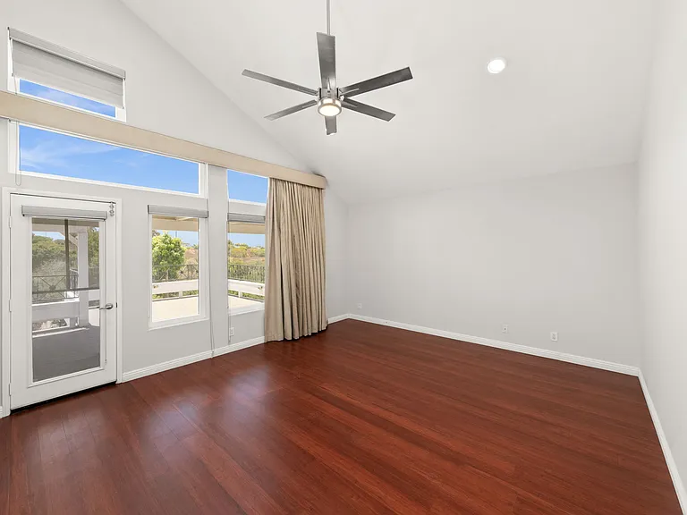 1068 Pacific Hill St — Photo 35