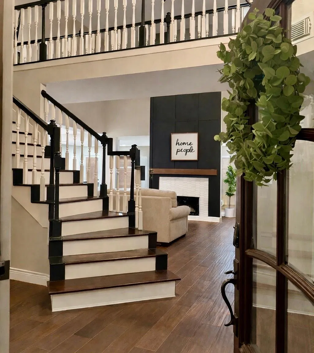 5 bed, 3.0 bath, 2852 sqft, $4,000 — Photo 4