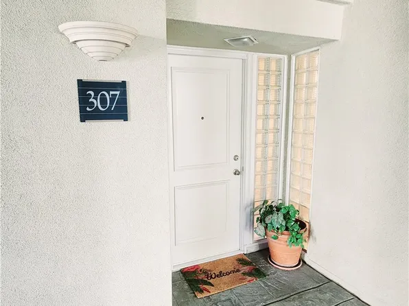 2253 Martin APT 307, Irvine, CA 92612