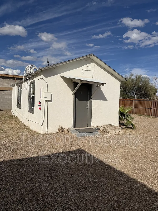1 bed, 1.0 bath, 750 sqft, $850 — Photo 1