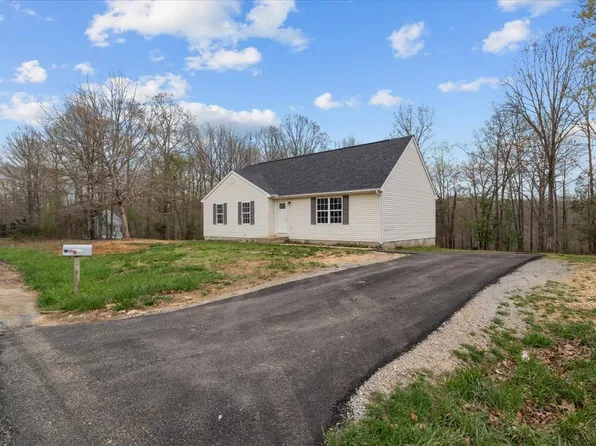 9085 Redbud Ln, Nunnelly, TN 37137