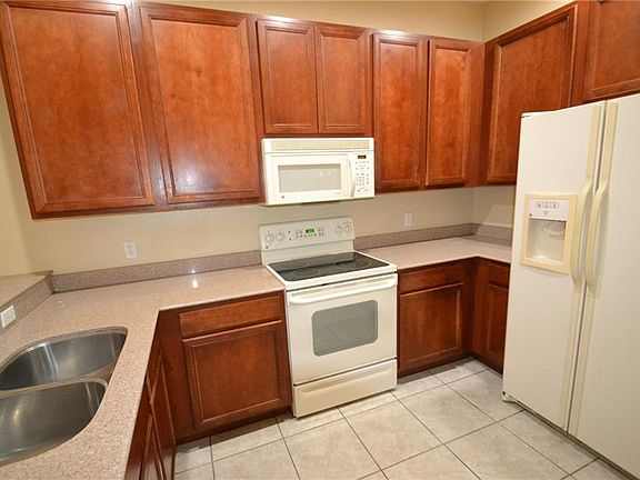 5th image of 8925 Iron Oak Ave