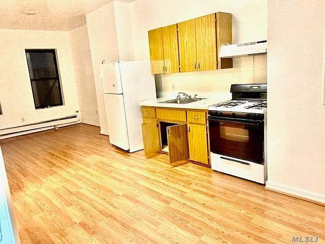 2nd image of 10610 Jamaica Ave