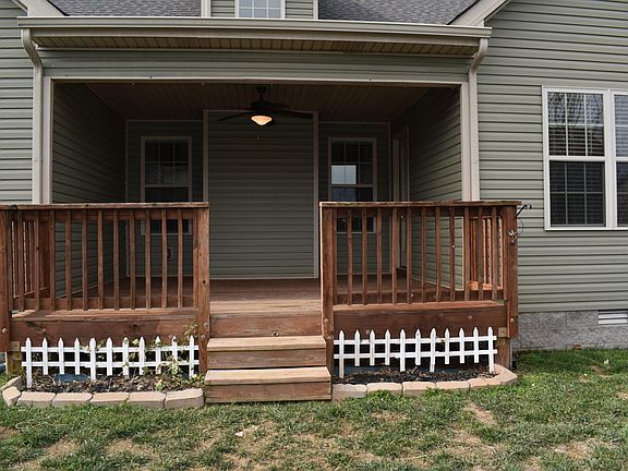 3rd image of 713 Backwind Ln