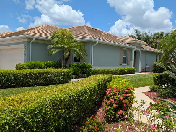 10457 Materita Dr, Fort Myers, FL 33913