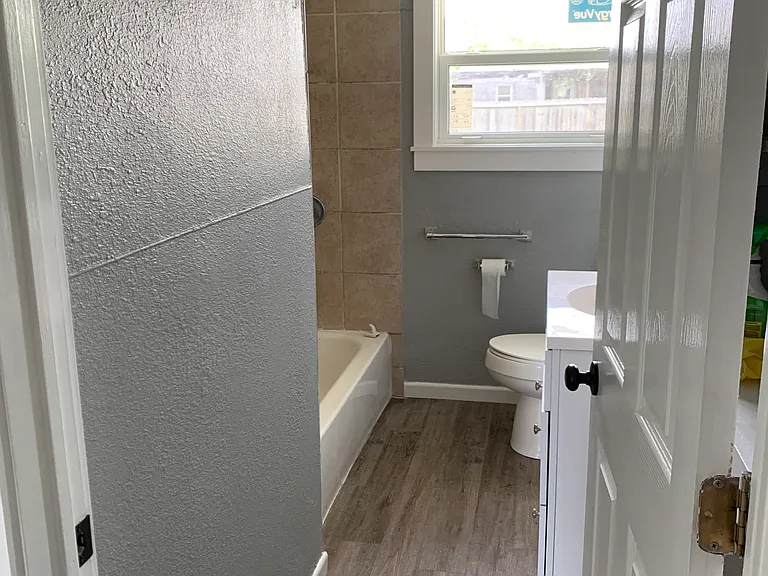 622 Lansdown Dr — Photo 6