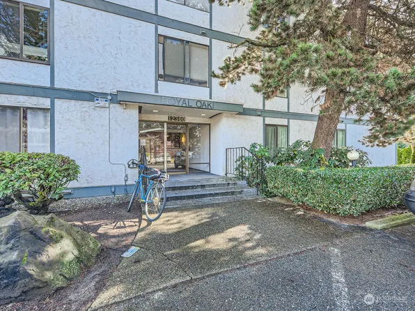 12300 28th Avenue NE #305, Seattle, WA 98125
