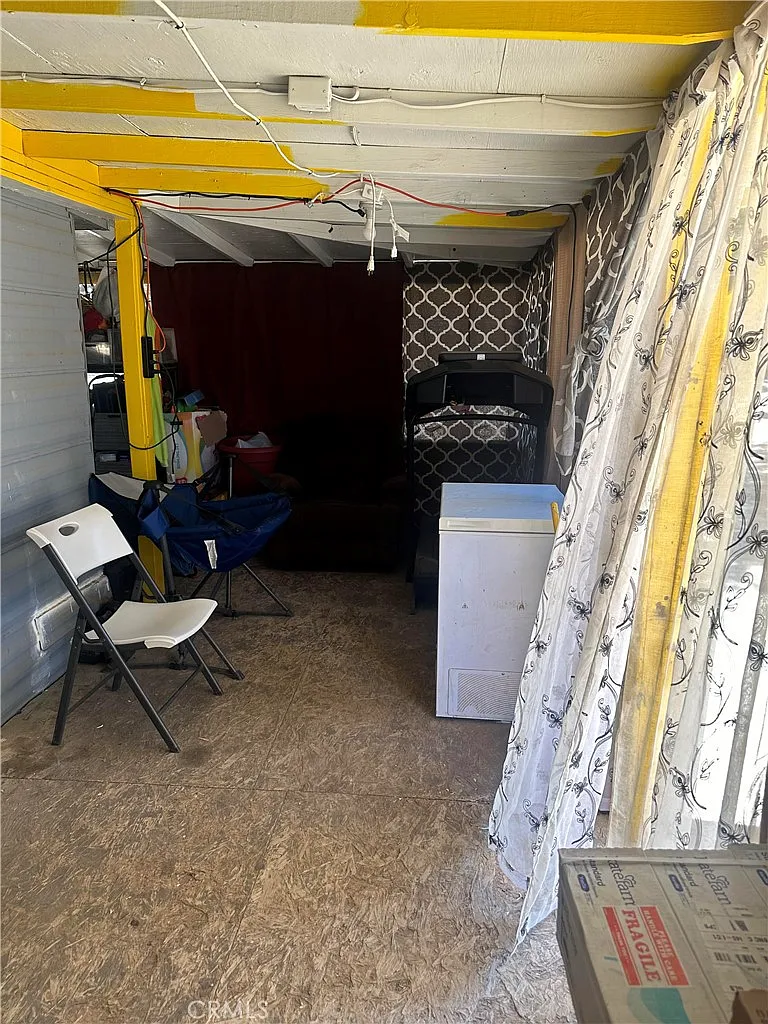 15950 29th Ave photo 1