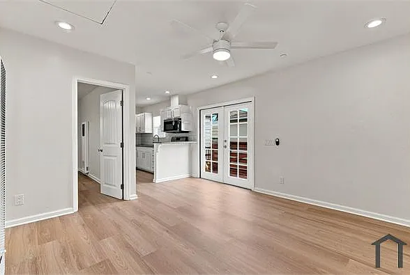 2 bed, 770 sqft, $2,900 — Photo 2
