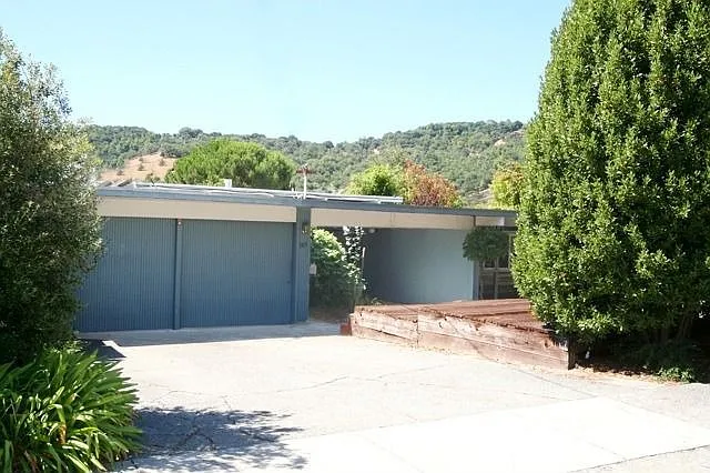 785 Las Colindas Rd photo 1