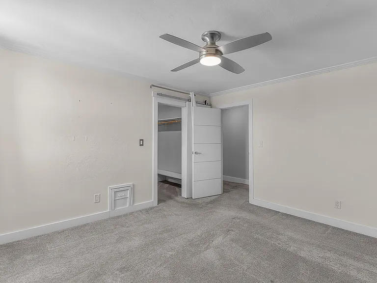 1915 Colonial Ave #6 — Photo 32