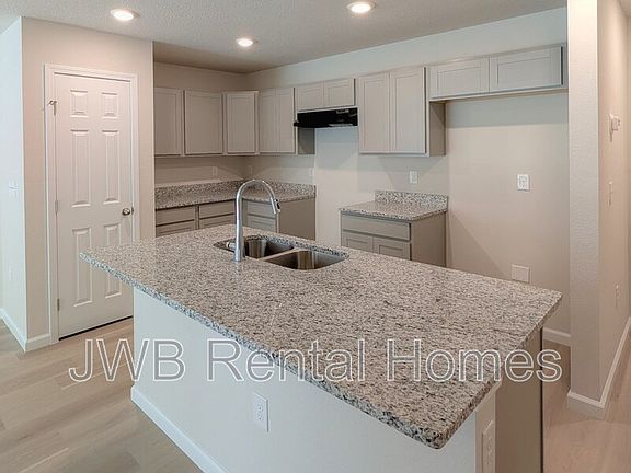 3rd image of 1750 Rutledge Ave