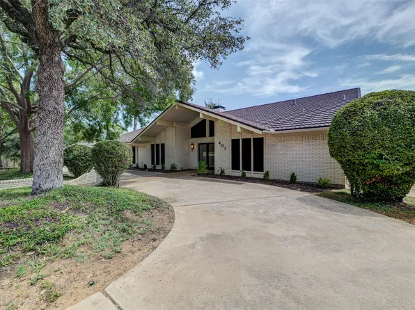 401 Lake Charles Ave N, Fort Worth, TX 76103