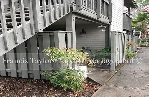 4th image of 1953 Wellington Ln Unit 1