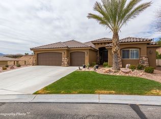 1058 Crest View Dr, Mesquite, NV 89027