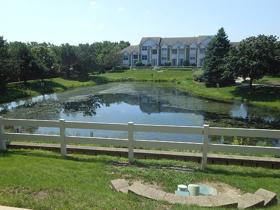 4th image of 902 Summit Creek Dr