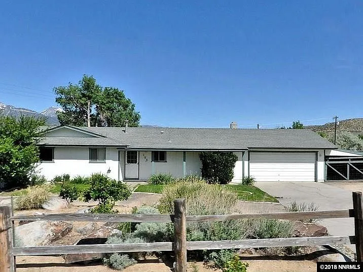 155 E Coyote Dr photo 1