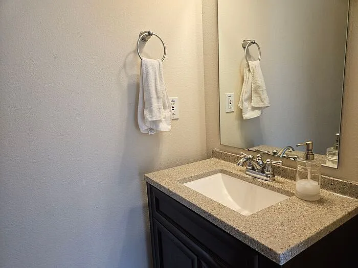 204 Hammock Dr — Photo 7