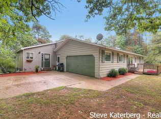 10787 Friske Dr NE, Rockford, MI 49341