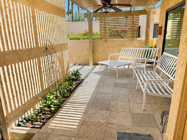 Building Photo - 73665 Mesquite Ct