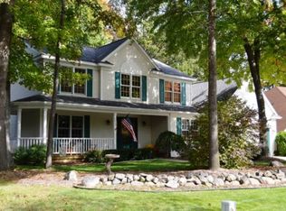 4912 Amberwood Ct, Midland, MI
