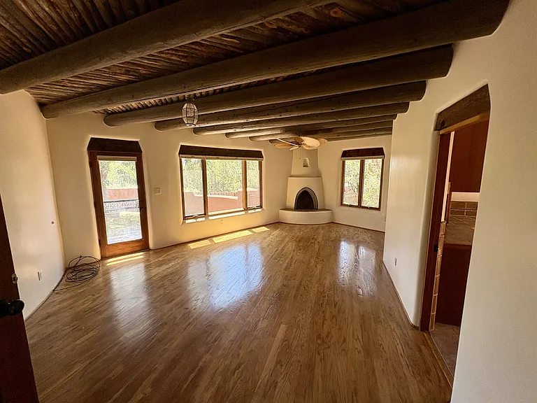1306 Lejano Ln — Photo 49