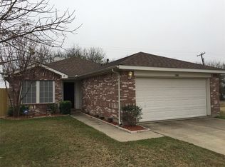 1000 Hampton Dr, Forney, TX 75126