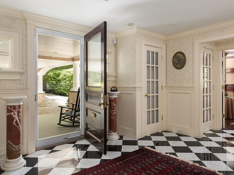 904 W Falmouth Highway, Falmouth, MA 02540 MLS 22300700 Zillow