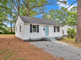 422 Evergreen Ln, Sanford, NC 27330