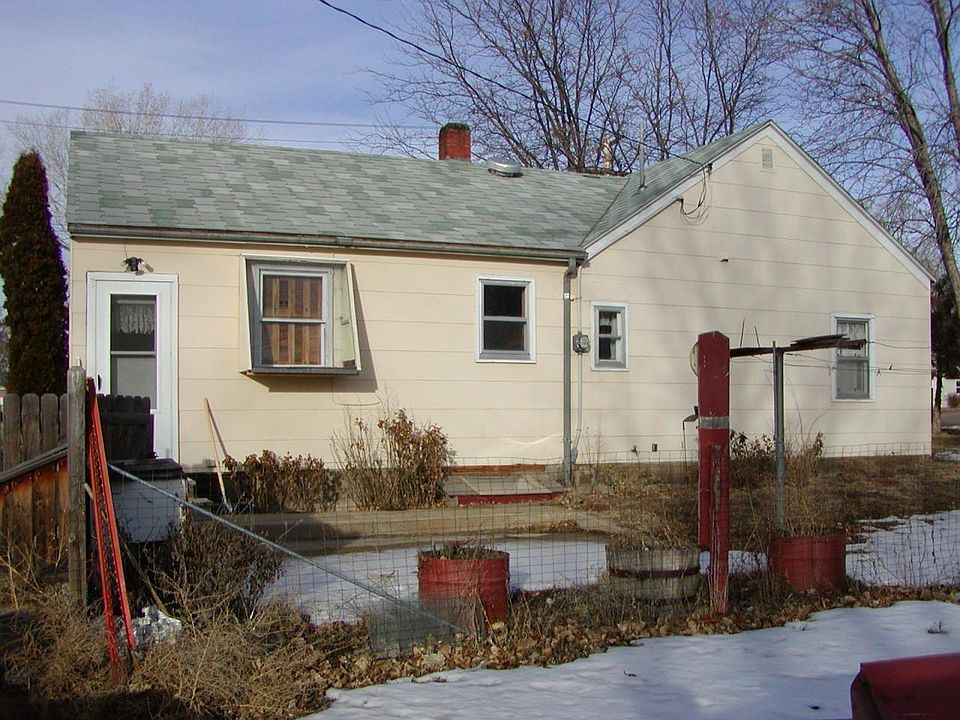 2nd image of 101 K St