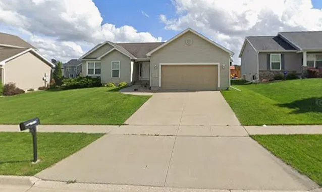 1122 Amelia Dr