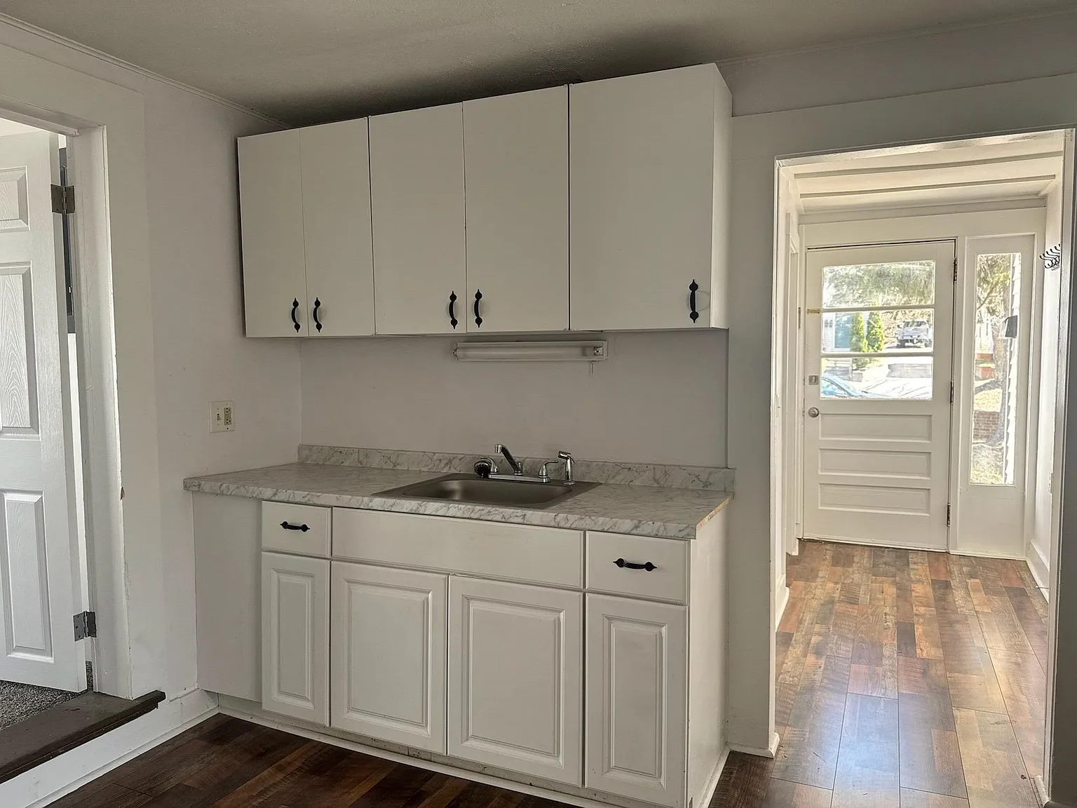 2 bed, 1.0 bath, 949 sqft, $1,500 — Photo 1