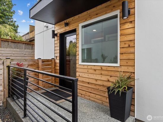 6055 7th Avenue NW, Seattle, WA 98107