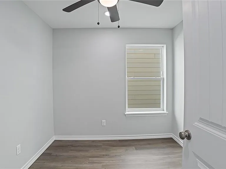 14933 Leeward Dr — Photo 15