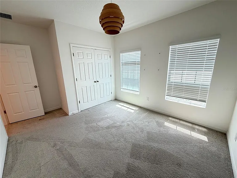4209 Deleon St — Photo 32