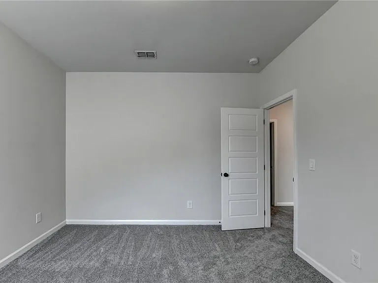 1854 Westfall Lndg — Photo 52