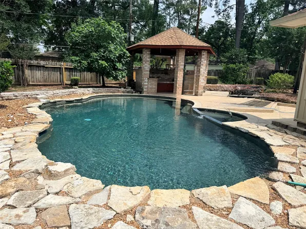 3723 Pineleaf Dr, Houston, TX 77068