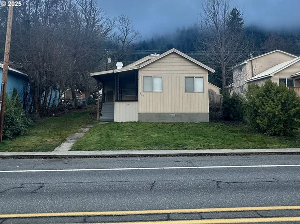 517 N Main St, Klickitat, WA 98628