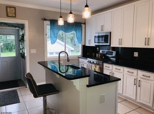 353 W 3rd Ave, Roselle, NJ 07203