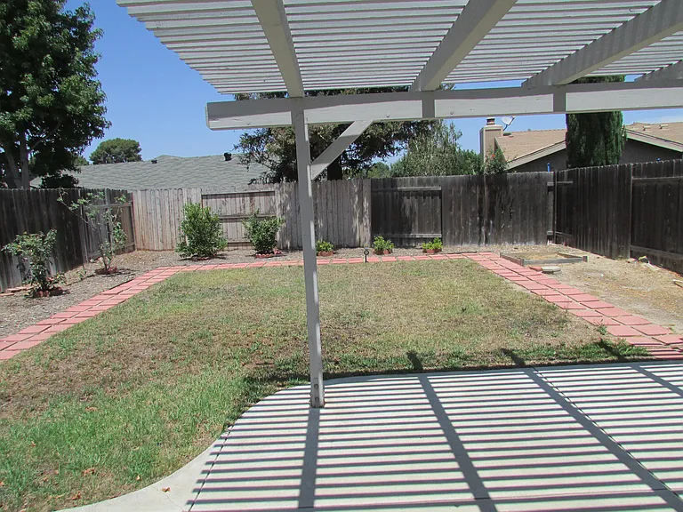 5339 Heather St — Photo 14