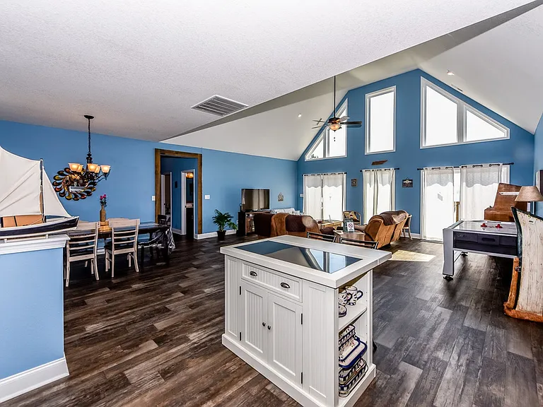 527 Hook Cir — Photo 22