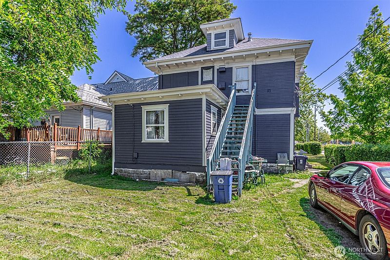 4th image of 2152 S -54 J St Street