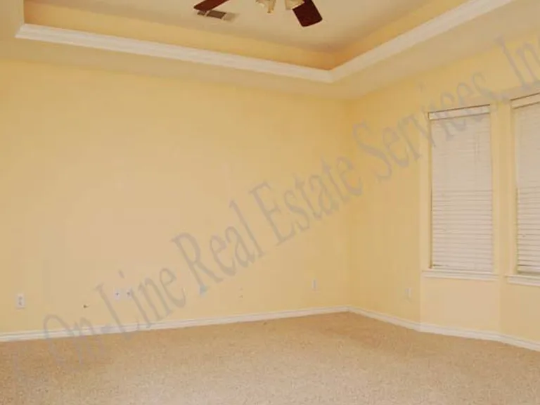 4114 Settlers Way — Photo 4