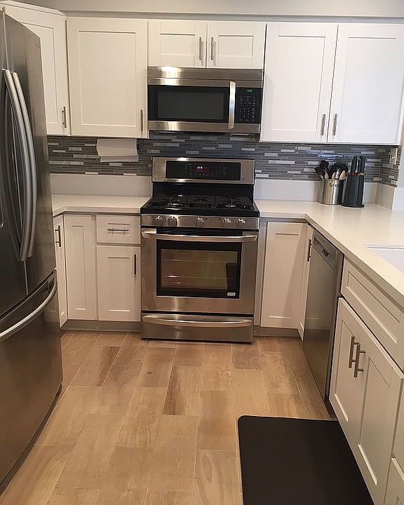 1st image of 400 N Pacific St Unit 313