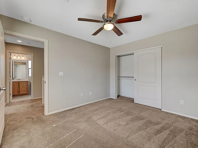 10420 September Flower St — Photo 33
