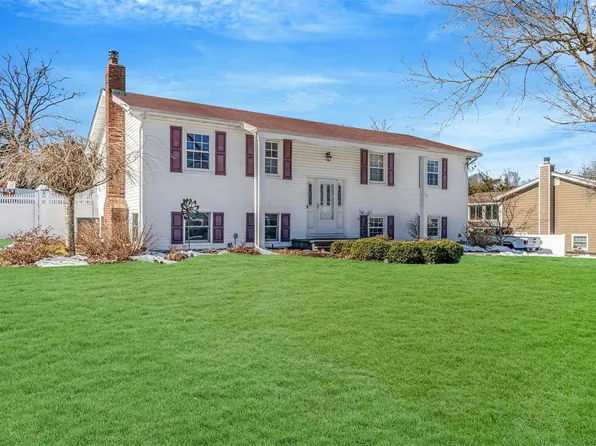 153 Northfield Road, Hauppauge, NY 11788