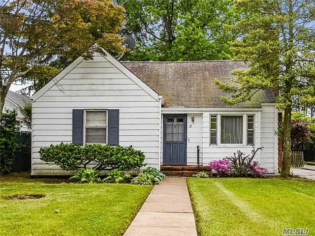 1st image of 3 Manor Pl