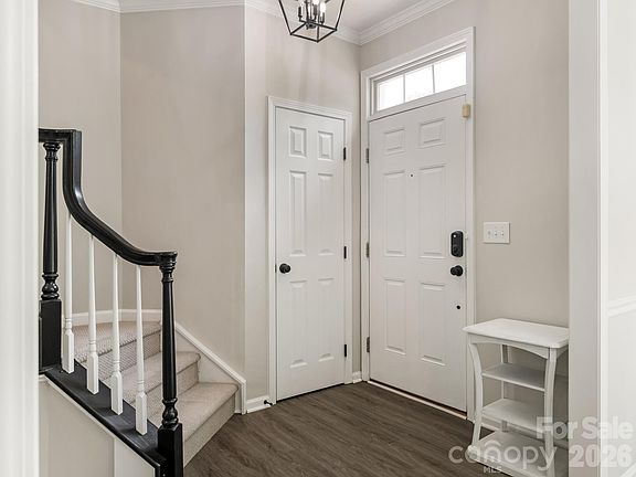 3rd image of 14558 Greenpoint Ln