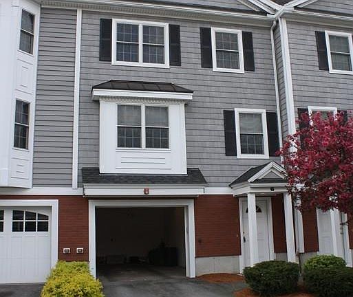 2nd image of 1975 Middlesex St Unit 6
