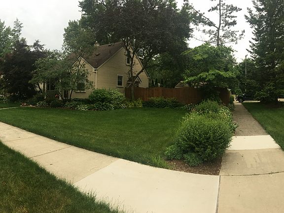 2nd image of 1229 W Windemere Ave